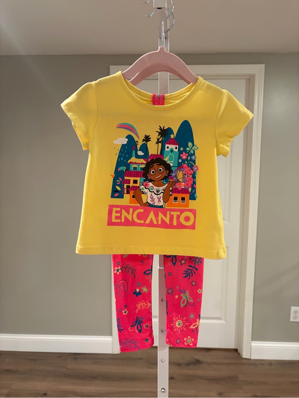 Disney Encanto Toddler Girls' Yellow Short-Sleeve Pink Legging Pant Set